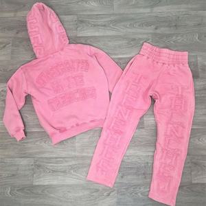 Conjunto Deportivo Unisex Personalizado con Estampado, Ecológico, para Invierno, con Parches Bordados, Pantalones Deportivos Transpirables y Acampanados, Sudadera con Capucha para Hombre - Product Image 1