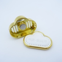 Rafraîchisseur d'air de voiture moderne de luxe en métal diffuseur de parfum suspendu personnalisé avec clip pour bouche d'aération
