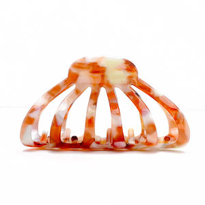 Barrettes à cheveux en acétate multicolores texturées de style européen et américain, accessoires pour cheveux en acétate uniques pour femmes, vente en gros. - Product Image 3