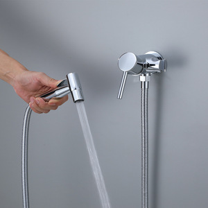 Juego de Pistola Rociadora para Bidé Bingtao, Cobre Electrochapado Negro, Colector de Agua Fría y Caliente, Alta Presión, para Limpieza del Baño - Product Image 3