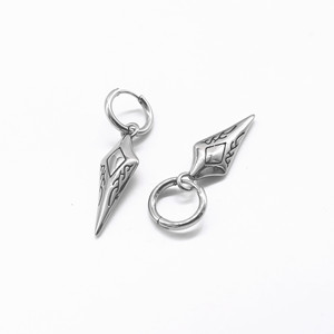 Pendientes de Clip Unisex de Acero de Titanio Estilo Hip Hop, Diseño Geométrico de Púas, Forma de Dardo Largo - Product Image 2