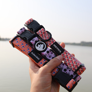 Collar de perro de poliéster de neopreno con logotipo de etiqueta redonda Impresión personalizada Collar de perros bien acolchado - Product Image 3