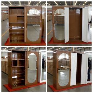 Armoire métallique moderne à prix abordable <span class=keywords><strong>de</strong></span> Luoyang, design personnalisé, en acier, avec miroir imprimé, 3 portes coulissantes, pour chambre à coucher et mobilier <span class=keywords><strong>de</strong></span> maison - Product Image 3