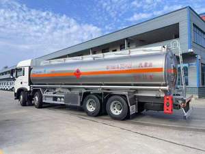 Nuevo Camión <span class=keywords><strong>Cisterna</strong></span> SINOTRUK HOWO 8x4 371HP, Camión <span class=keywords><strong>de</strong></span> Transporte <span class=keywords><strong>de</strong></span> Combustible <span class=keywords><strong>de</strong></span> 30000L - Product Image 5