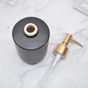 Conception étanche durable 500ml noir Boston flacons pulvérisateurs ronds en verre avec pulvérisateur à gâchette réglable pour nettoyants personnalisés - Product Image 4