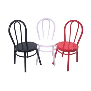 Chaise d'extérieur en fer forgé, mobilier de maison de poupées, chaise à fil Miniature, noir/blanc/rouge, échelle 1/12