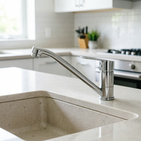 Robinet de cuisine moderne en alliage de zinc chromé, à installer sur le plan, eau chaude et froide, avec cartouche céramique, idéal pour hôtels et appartements
