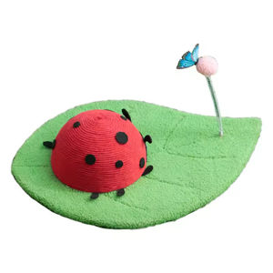 DREAM GARDEN Petite Balle à Gratter pour Chat en Bois et Chanvre, Écologique, Style Champêtre, en Forme de Coccinelle, Jouet pour Chaton, <span class=keywords><strong>Griffoir</strong></span> pour les Griffes et le Tôtement des Poils - Product Image 1