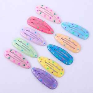 Barrettes à cheveux ondulées colorées pour enfants, 6,5 cm, en résine plastique, pour usage quotidien, adorables pinces latérales avec motif ondulé - Product Image 4