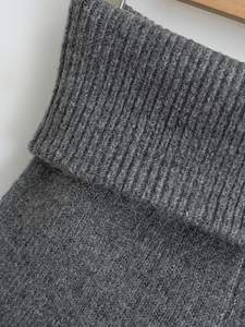 2025 nuovi <span class=keywords><strong>pantaloncini</strong></span> in maglia tinta unita elasticizzati in stile dolce elegante, pantaloni versatili di quattro stagioni a tre quarti abbinati a una ragazza piccante - Product Image 5