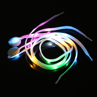 Vente en gros de lacets plats en nylon de 7e génération, lumineux, qui brillent dans le noir, cordon lumineux de 8 mm, couleur personnalisée