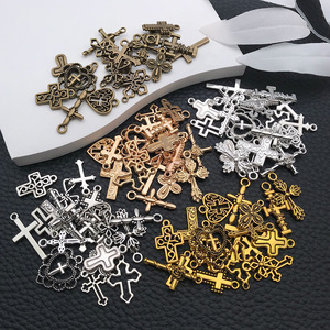 Salib Hati Mawar Filigree Campuran, Liontin Paduan Logam 1-Lingkaran untuk Kalung Rosario - Product Image 3