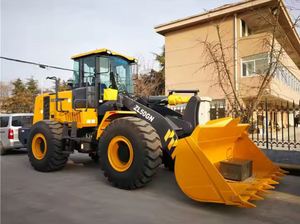 รถตักล้อยาง 5 ตัน รุ่น ZL50GN พร้อมบุ้งกี๋ขนาด 3.0 ลูกบาศก์เมตร - Product Image 3