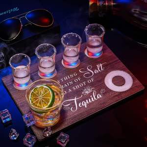 Bandeja de Vidrio Rectangular de 9.8 Pulgadas de Largo, 7.1 Pulgadas de Ancho y 0.4 Pulgadas de Alto, Apta para Múltiples Escenas, para Servir <span class=keywords><strong>Tequila</strong></span>, Estilo Español, Jamie Stuart - Product Image 4