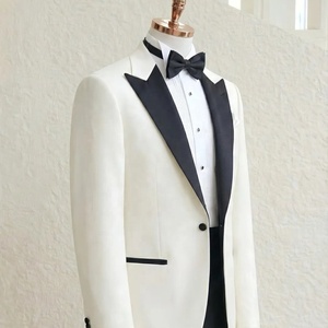 <span class=keywords><strong>Costume</strong></span> de <span class=keywords><strong>mariage</strong></span> sur mesure, <span class=keywords><strong>costume</strong></span> de smoking pour <span class=keywords><strong>homme</strong></span> en satin sur revers/boutons et poche basse, blanc et noir - Product Image 3