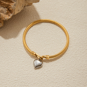 Pulsera con Colgante en Forma de Corazón, Oro de 18K y Acero Inoxidable, Dos Tonos, Unisex, Joyería para Regalo - Product Image 4