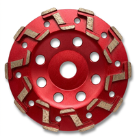 Disque de meulage diamanté segmenté en Z rouge de 150 mm (6 pouces) avec alésage de 7/8 po pour meuleuse d'angle, préparation des surfaces en béton et pierre