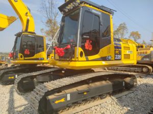 Komatsu 23ตัน220-8รถขุดไฮดรอลิกสินค้าจากญี่ปุ่น PC220-8 Komatsu แบบใช้แล้ว - Product Image 4