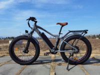 Vélo Électrique Tout-Terrain VTT 26 Pouces à Bon Prix, Moteur Arrière Bafang 48V, Pneus Larges, en Promotion