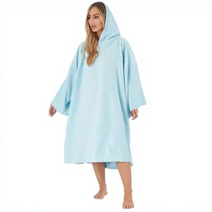 Peignoir jetable blanc à poches latérales certifié professionnellement, en microfibre à séchage rapide, pour hommes, vente en gros - Product Image 1