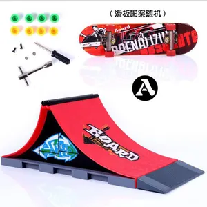 Jouets d'embarquement de planche à roulettes 6-en-1 avec bois d'érable pour <span class=keywords><strong>skatepark</strong></span> et jeu pour enfants et adultes - Product Image 3