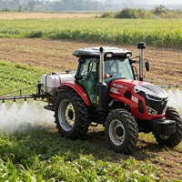 Tracteur avec prise de force PTO de 200 CV compatible avec un motoculteur rotatif haute vitesse, un charrue à lames basculantes et divers outils agricoles