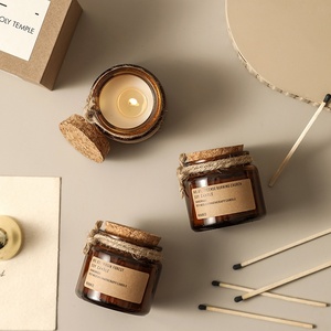 프루티 향 사각 유리컵 소이 캔들 우드 뚜껑 커스텀 핸드메이드 방향제 - Product Image 4
