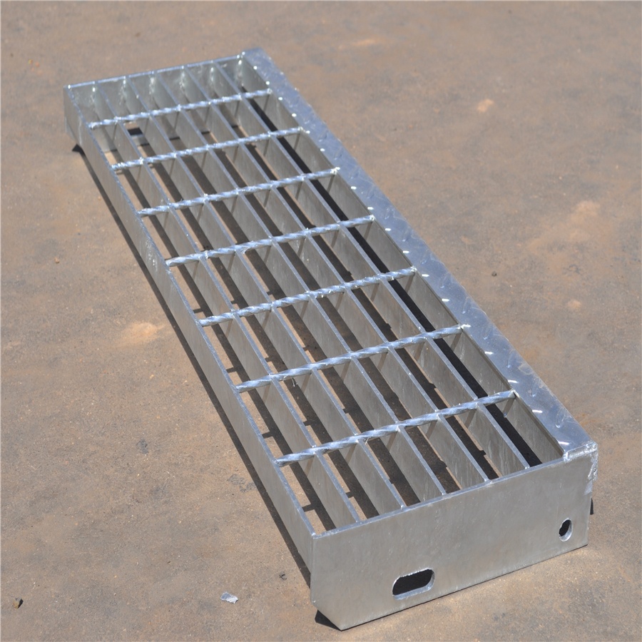 Outdoor Steel Grating Stair Treads - Durable & Anti-Slip