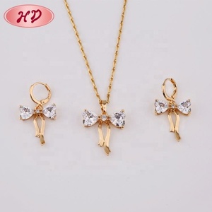 Oro Bijouterie - Conjuntos de pendientes y collares de circonita chapados en oro de 18 quilates con diseño de oso y lazo, estilo vintage - Product Image 6
