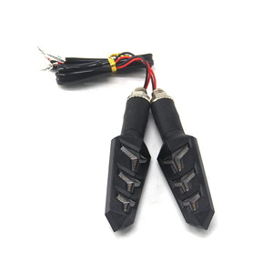 Autodragons DC 12V-14V Clignotants universels pour moto 12 LED, clignotants séquentiels à LED jaunes - Product Image 2