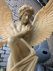 Escultura <span class=keywords><strong>de</strong></span> Diosa Arrodillada con Grandes Alas, Estatua <span class=keywords><strong>de</strong></span> Ángel Europea Clásica Personalizada <span class=keywords><strong>para</strong></span> Villa, Sala <span class=keywords><strong>de</strong></span> Estar, Capilla, <span class=keywords><strong>Cementerio</strong></span>, Memorial - Product Image 5