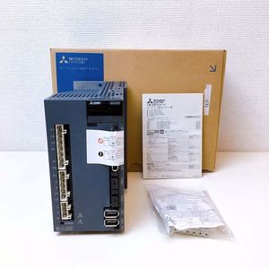 เครื่องขยายสัญญาณ AC SSCNET III ฟังก์ชันความปลอดภัยของไดรเวอร์แบบรวมสำหรับการสื่อสารด้วยไฟเบอร์ MR-J3-200BS - Product Image 1