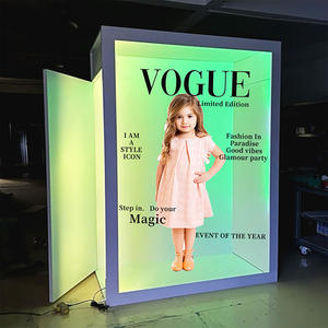 Caja <span class=keywords><strong>de</strong></span> Fotomatón Profesional para San Valentín Estilo Revista con Decoración LCD, Fondo, Marco Blanco y 2 Puertas, Envío Pequeño - Product Image 4