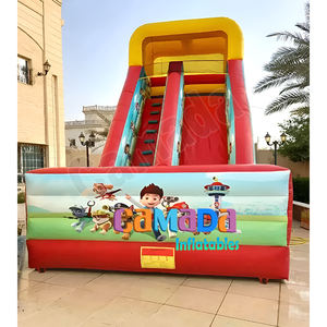 Tobogán Acuático Inflable Gigante con Temática de Castillo Europeo Antiguo, el Más Grande de la Ciudad, <span class=keywords><strong>en</strong></span> <span class=keywords><strong>Venta</strong></span> - Product Image 1