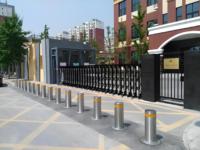 Bollards rétractables en acier inoxydable haute sécurité avec télécommande pour contrôle du trafic extérieur d'hôtels et parkings, indice de protection IP68, légers, 219 mm
