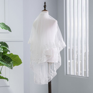 Delle donne <span class=keywords><strong>Velo</strong></span> Da Sposa 2 Tier Punta Delle Dita Lunghezza <span class=keywords><strong>Velo</strong></span> di Pizzo per la Sposa Paillettes <span class=keywords><strong>Velo</strong></span> di Pizzo Con Pettine - Product Image 2