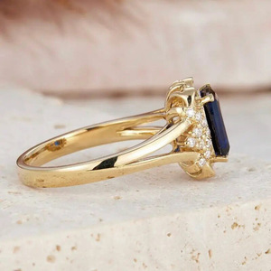 Anello con Gemma Blu per Donne, Gioiello Elegante e di Lusso per le Dita - Product Image 3