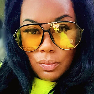 Kacamata Sunglasses <span class=keywords><strong>Pilot</strong></span> Besar Model Double Bridge Hollow Fashion Punk 2025 Ukuran Besar Bingkai Mewah Wanita Logo Fashion Kacamata Custom - Product Image 3