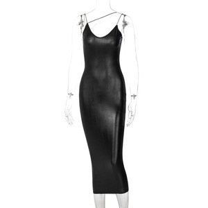 Y207148 Robe Midi Femme Fendue en Similicuir PU à Bretelles Col V Dos Nu Moulante Sexy Streetwear Soirée Élégante Club Automne Hiver - Product Image 3