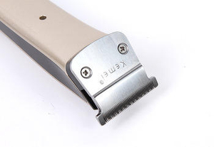Máquina Cortapelos Eléctrica Recargable USB KM-5017 de Acero Inoxidable de Alta Potencia para Hombre y Bebé, Silenciosa y Segura - Product Image 3