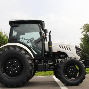 Tracteur agricole diesel 4x4 YTO 50HP 70HP 80HP, modèle 2026, en promotion, petit tracteur agricole à roues avec transmission par engrenages et chargeur frontal - Product Image 3