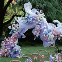 Décoration florale géante de luxe personnalisée pour vitrines et spectacles en extérieur