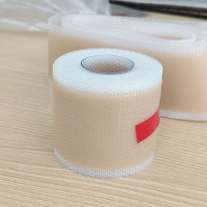 Patch cicatrisant en gel de silicone Nakamori 0,3 mm couleur chair pour la récupération des cicatrices de césarienne - Product Image 2