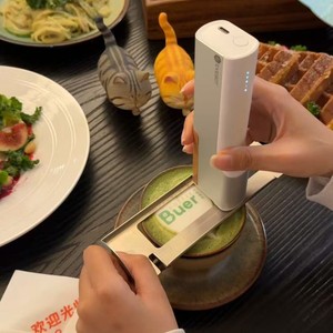 เครื่องพิมพ์อิงค์เจ็ทแบบพกพาไร้สายอัตโนมัติ EVEBOT PrintPen พร้อมแอปพลิเคชันมือถือสำหรับพิมพ์อาหาร กาแฟ เค้ก ด้วยหมึกกินได้ - Product Image 3