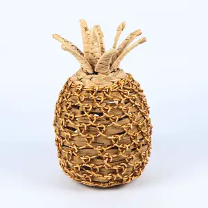 Cadeau de décoration de maison de plage côtière-Accent hawaïen unique-Décor de table d'ananas en osier fait à la main écologique