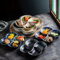 Assiette de service en céramique à 4 compartiments avec glaçure réactive pour la logistique de projets d'approvisionnement d'hôtels de boutique en gros