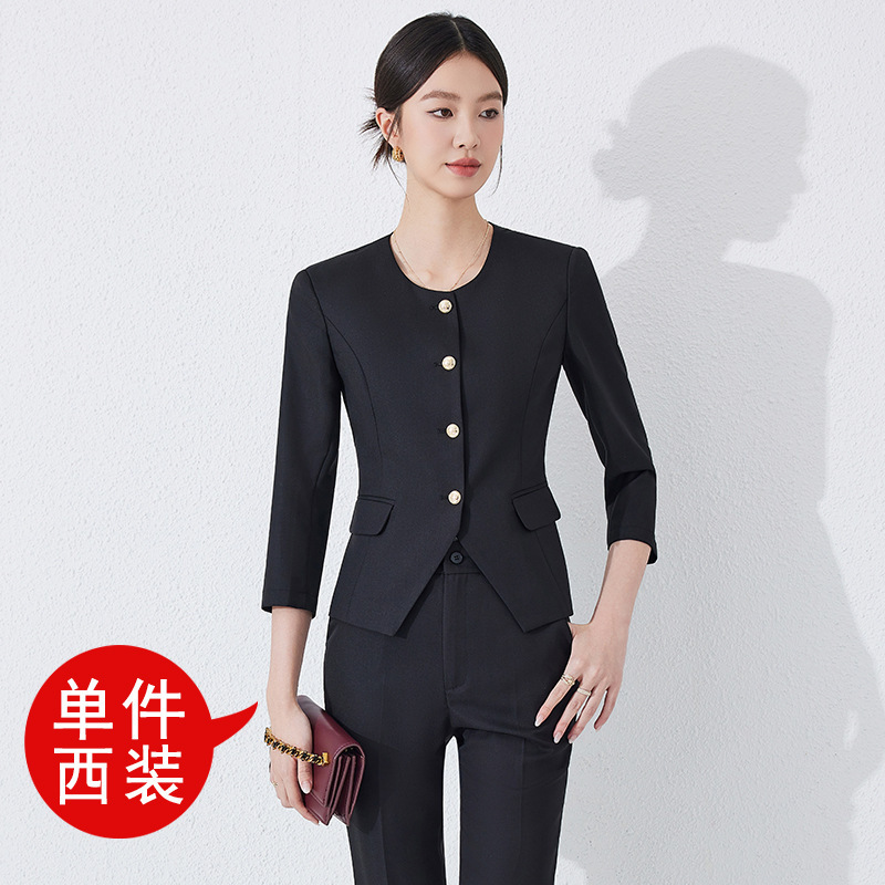 Black three-quarter sleeve [single suit]