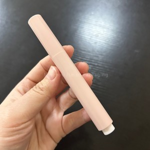 ISMAN Lujoso Tubo Redondo Delgado de 3g para Lápiz Labial con Mecanismo de Clic, Bálsamo Labial en Lápiz de 8mm, Venta al por Mayor, Etiqueta Privada, Envase de Plástico Vacío - Product Image 5