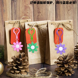 Llaveros Ecológicos con Diseño Clásico de <span class=keywords><strong>Dibujos</strong></span> <span class=keywords><strong>Animados</strong></span>, de PVC 2D, con Forma de Margarita, Recargables, con Cambio de Color y Logotipo Personalizado - Product Image 3