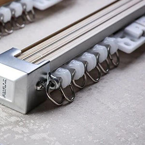 FEIYANG OEM <span class=keywords><strong>Rail</strong></span> de <span class=keywords><strong>rideau</strong></span> flexible courbé pour la maison, tringle à <span class=keywords><strong>rideau</strong></span> d'angle en aluminium, accessoires pour rails de rideaux, plafond d'hôpital - Product Image 3